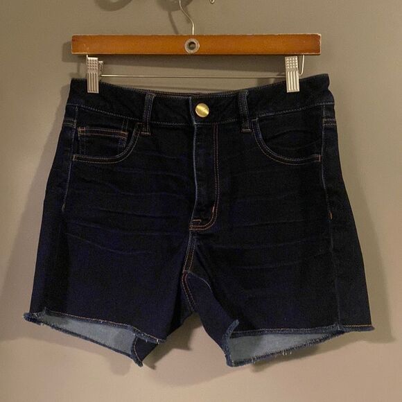 American Eagle Outfitters Womens Dark Rinse Hi Rise Denim Short Size 10 EUC - Picture 1 of 8